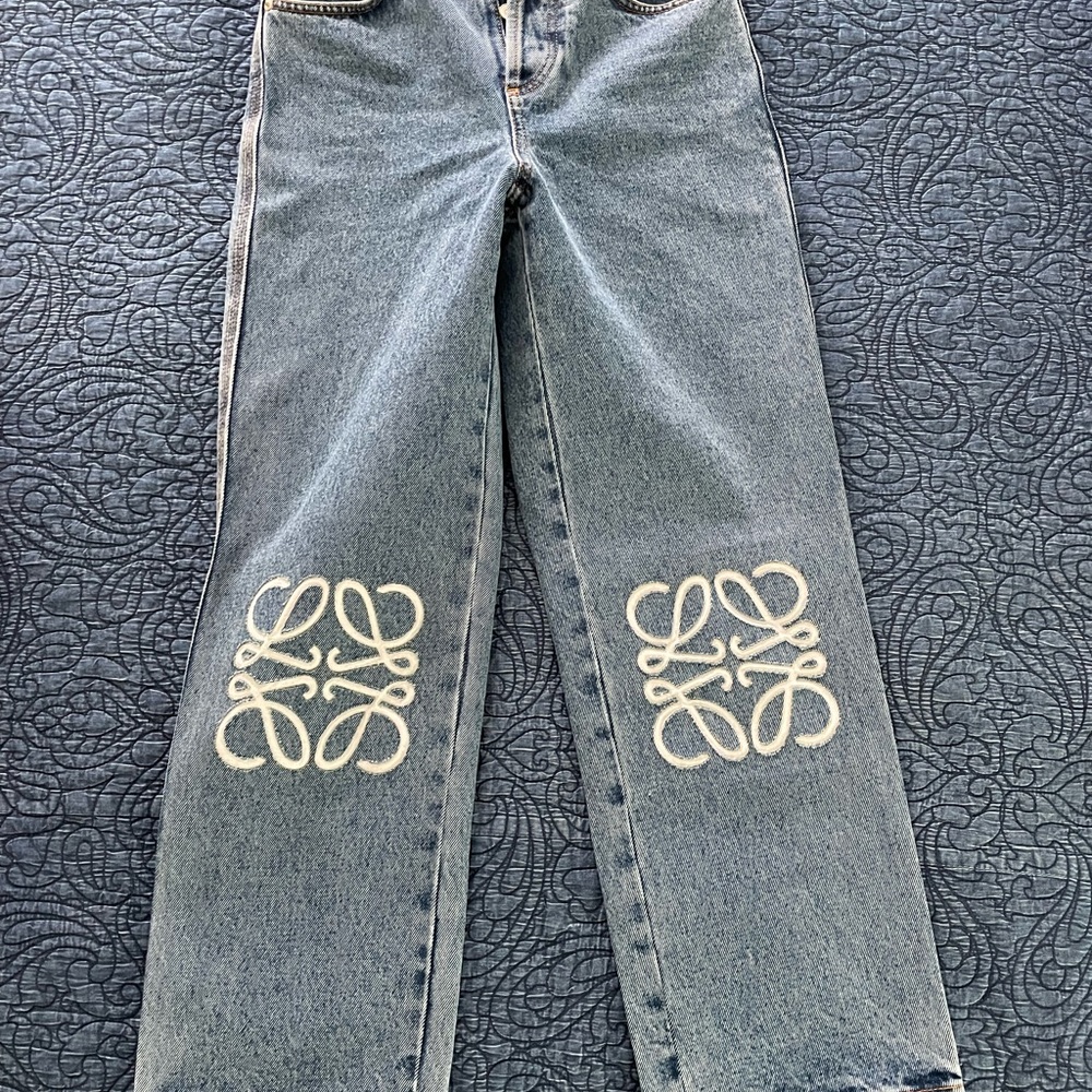 Brand new Loewe Appliquéd cropped jeans size 34 - Picture 2 of 8